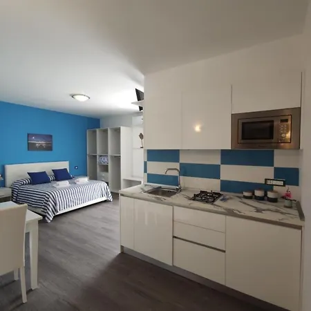 'o Vuzze D'o Mast * Sorrento